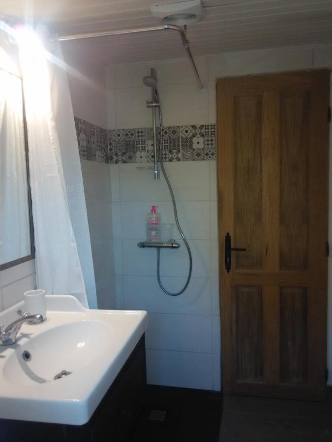La Maisonnette Des Louves - Gite Rural Avec Jardin Barbechat Ngoại thất bức ảnh